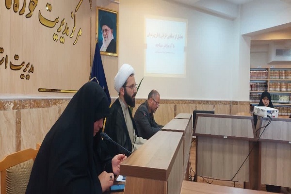 بانوان مبلّغ آموزه‌های قرآن را محور اصلی تبلیغ قرار دهند 