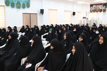 تصاویر/ مراسم شهادت امام صادق ع در مدرسه علمیه معصومیه بوشهر