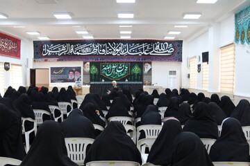 تصاویر/ مراسم شهادت امام صادق ع در مدرسه علمیه معصومیه بوشهر