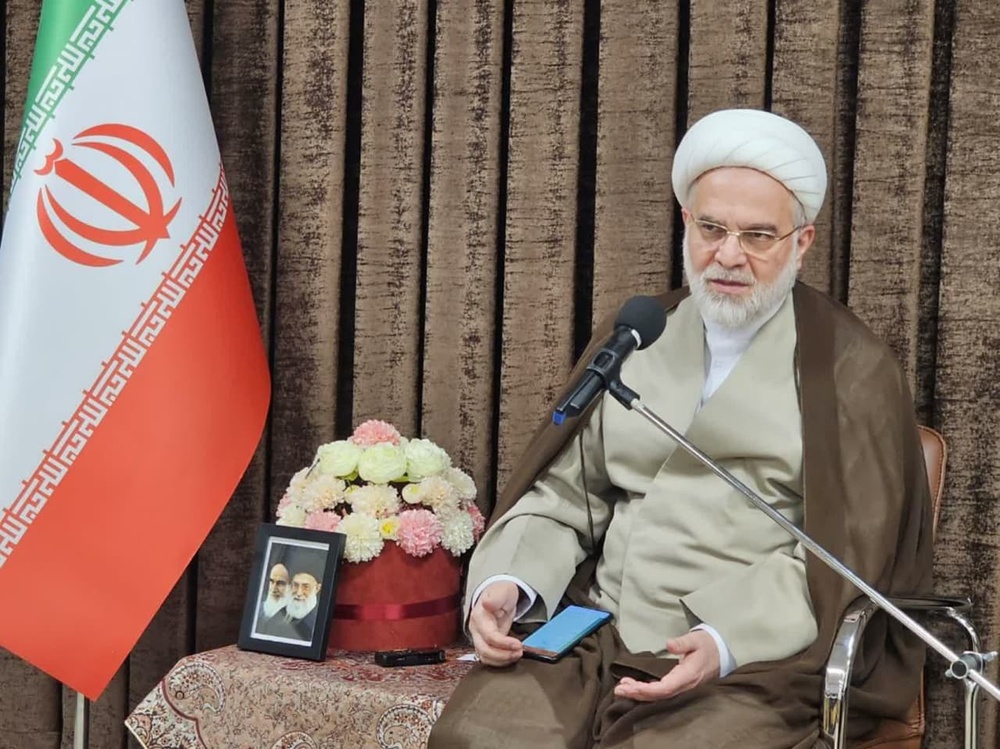 برگزاری نشست اخلاقی و فرهنگی با حضور نماینده ولی‌فقیه در کردستان