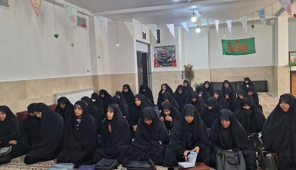 یادگیری سطحی از آموزه‌های دینی، می‌تواند منجر به آسیب‌هایی در زندگی شود