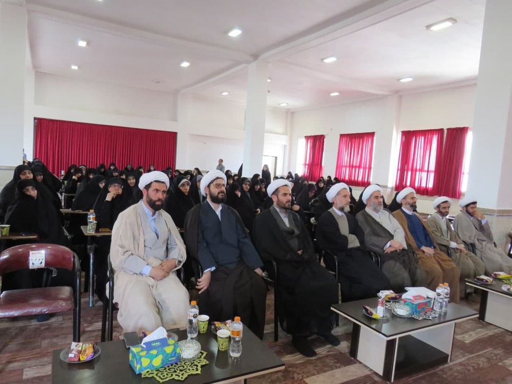 برررسی ویژگی‌های انسان‌های عاقل از دیدگاه امام رضا (ع) 