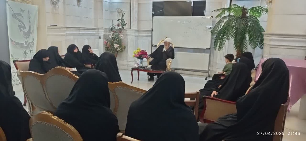 بررسی نقش حوزه‌های علمیه در فرهنگ سازی و تولید محتوا در فضاهای مجازی