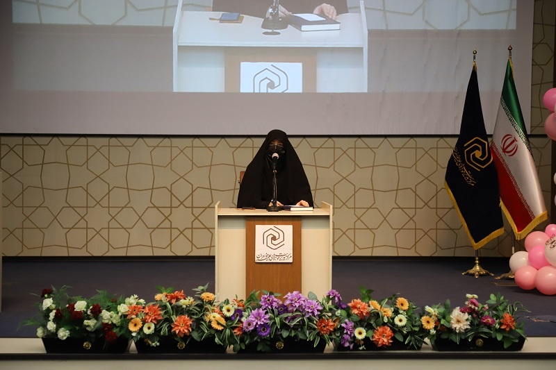 استاد آگاه در دست به قلم شدن طلبه و جرأت بخشیِ او نقش مؤثری دارد