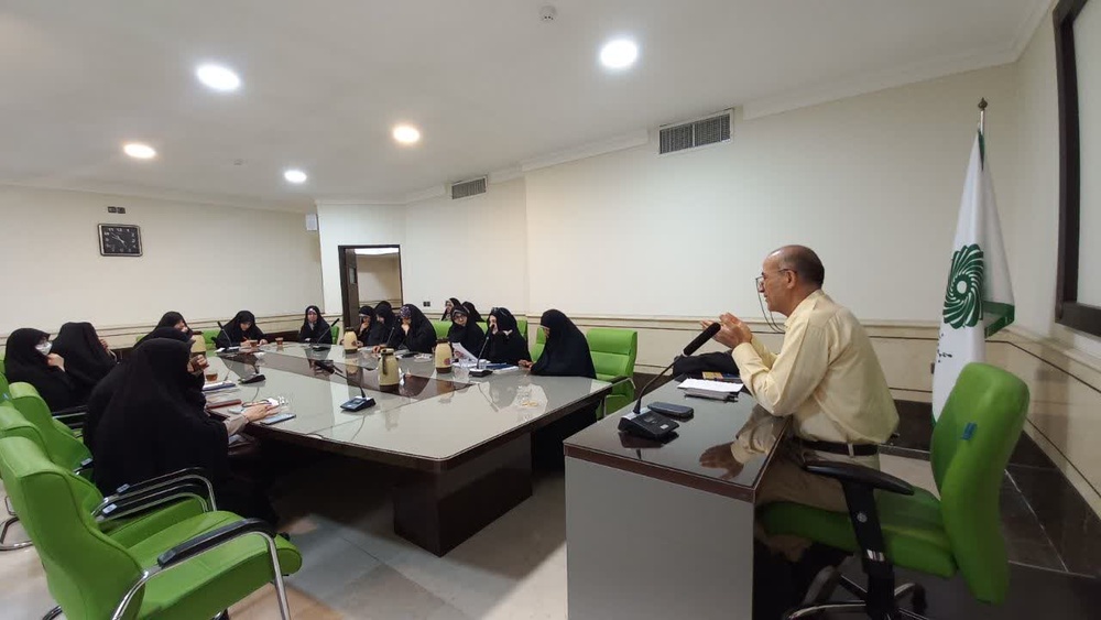 برگزاری سلسله نشست‌های علمی در مدرسه علمیه حضرت ولیعصر (عج)