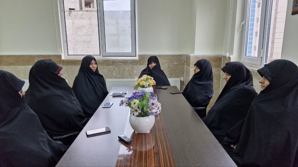 شهید مطهری(ره) شخصیتی جامع الاطراف بود 