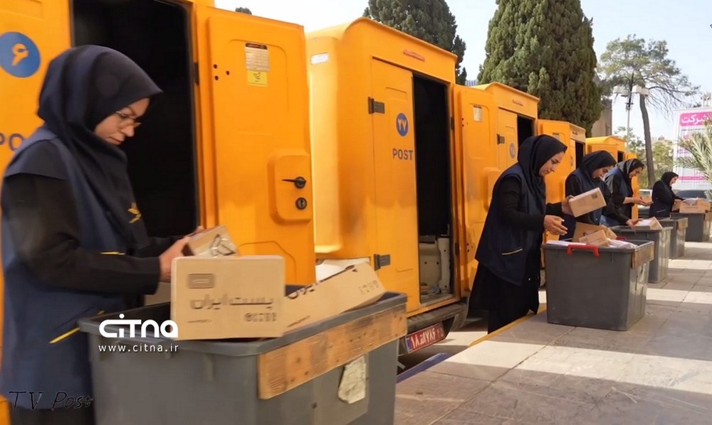 برای اولین بار در کشور، بانوان پستچی مشغول به کار شدند