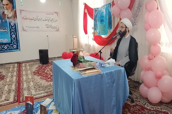 نیازهای جامعه مورد توجه ویژه بانوان طلبه قرار گیرد