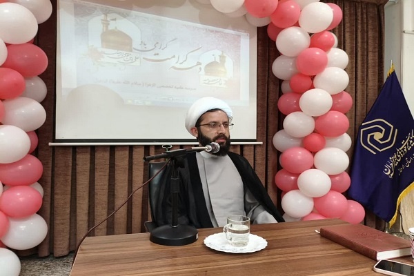 بانوان طلبه با تسلط بر تحولات فکری نقش هدایت‌گری‌شان را ایفا کنند