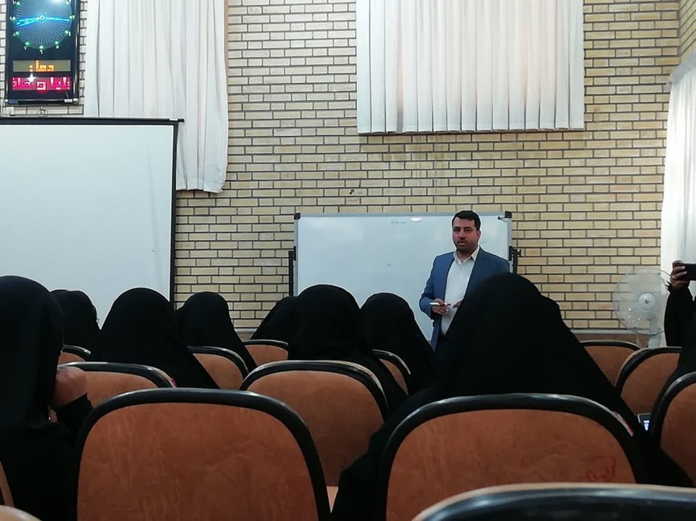 برگزاری کارگاه خبرنویسی ویژه طلاب مدارس علمیه خواهران هرمزگان 