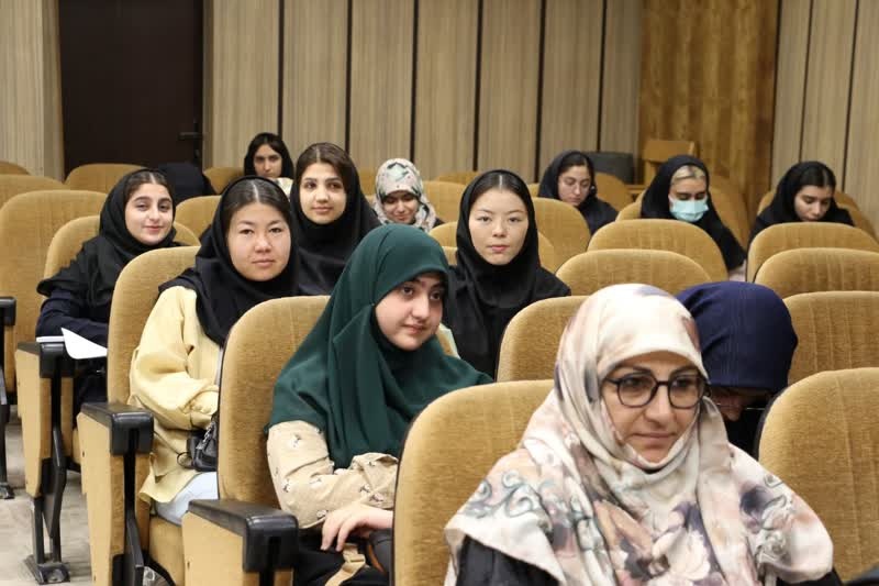 برگزاری بیست‌ و هشتمین پیش‌نشست همایش حورا انسیه (س) به همت پژوهشکده مطالعات تخصصی کوثر (س)