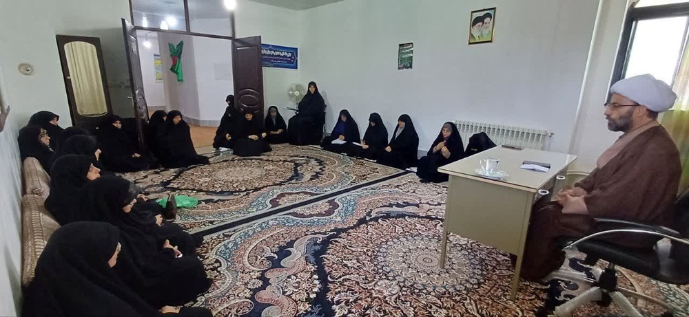 خدامحوری اساس و بنیاد تشکیل خانواده است 