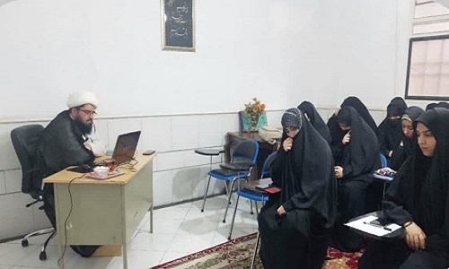 نشست «الزامات تبلیغی دهه اول محرم» در حوزه علمیه جعفریه قم 