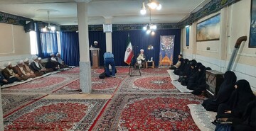 تصاویر/ مراسم تکریم و معارفه مدیر جدید حوزه علمیه خواهران استان مرکزی