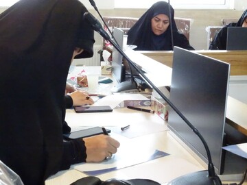 رزمایش هنری زنده‌نویسی و طراحی طلاب خواهر اصفهان