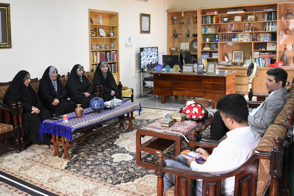 بانوان پاکستانی پیروزی ایران بر آمریکا و رژیم صهیونیستی را تبریک گفتند