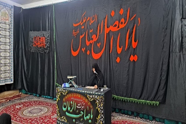 واقعه عاشورا جلوه‌ای بی‌نظیر از لبیک گفتن به ندای حق است