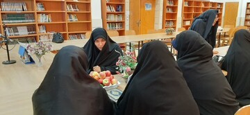 تصاویر/ دیدار مدیر حوزه علمیه خواهران استان مرکزی با کادر مدارس علمیه شهرستان ساوه