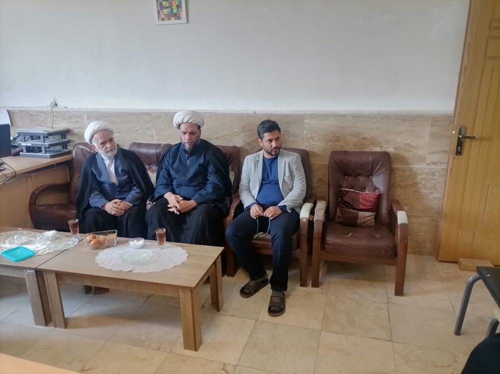 بازدید مدیر حوزه علمیه خواهران استان تهران از مدرسه علمیه الزهرا (س) 