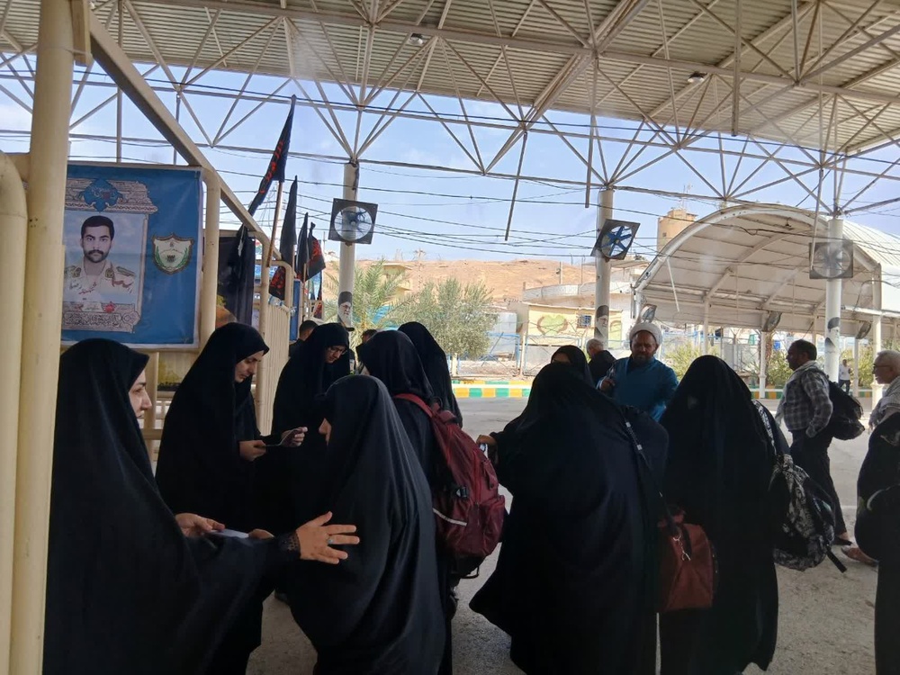 تصاویر/فعالیت طلاب مدرسه علمیه قصر شیرین در ایام اربعین