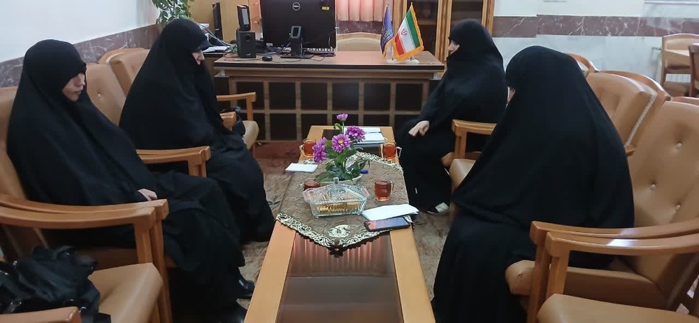 برگزاری نشست حمایت جمعیتی در مدرسه الزهرا(سلام الله علیها) قروه