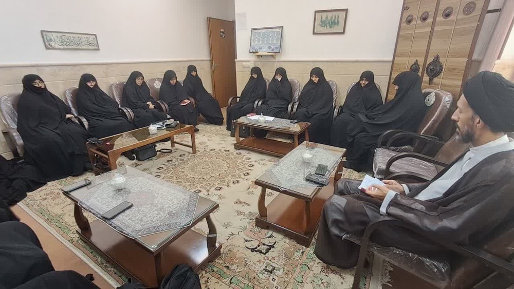 تأکید امام جمعه اردکان بر نقش اخلاق اساتید در تربیت دینی طلاب