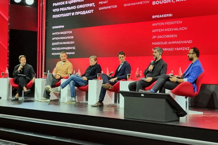 سینمای ایران بر پایه ارزش‌های خانواده‌محور، معنویت و انسانیت استوار است