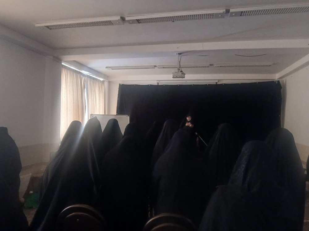 تبیین سیره امام حسن عسکری(ع) در مدرسه علمیه الزهرا(س) مهریز 