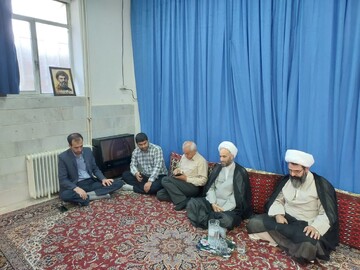 تصاویر/ بازدید مدیر حوزه علمیه خواهران استان مرکزی از مدرسه علمیه مهدیه خنداب