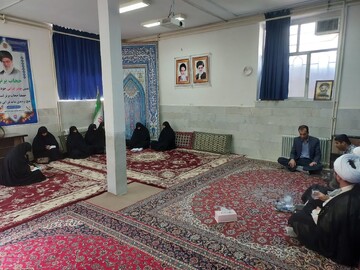 تصاویر/ بازدید مدیر حوزه علمیه خواهران استان مرکزی از مدرسه علمیه مهدیه خنداب
