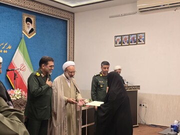 تصاویر/ هم‌اندیشی مدیران مدارس علمیه خواهران یزد با فرمانده سپاه الغدیر