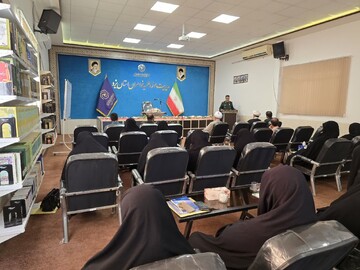 تصاویر/ هم‌اندیشی مدیران مدارس علمیه خواهران یزد با فرمانده سپاه الغدیر