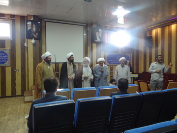 تصاویر/برگزاری کارگاه آموزشی افزایش مسئولیت پذیری اجتماعی ویژه کادر مدارس علمیه استان مرکزی