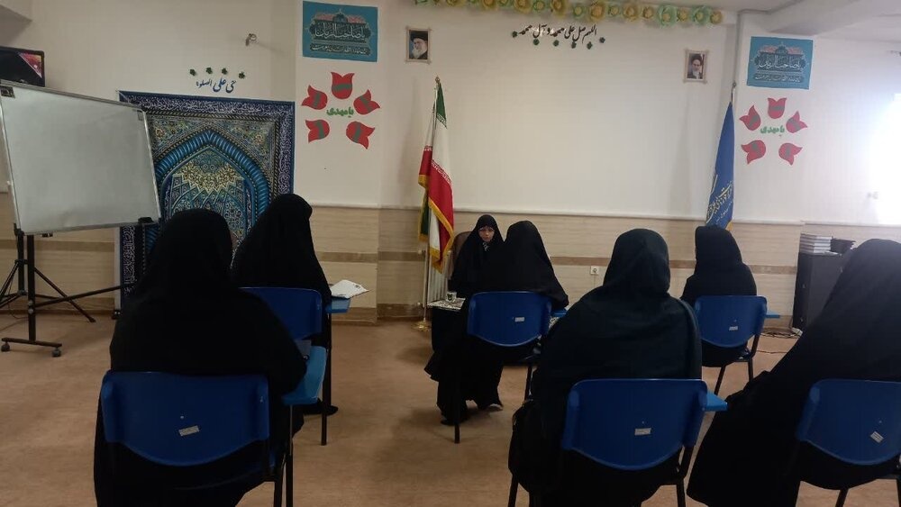 برگزاری کارگاه سبک زندگی سالم با موضوع طب ایرانی اسلامی در محلات