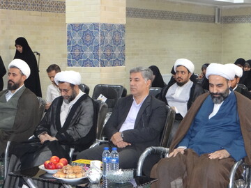 تصاویر/افتتاحیه سال تحصیلی با حضور مدیر حوزه های علمیه خواهران کشور در اراک