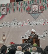 آرامش کشور مرهون خون شهدا و استقامت خانواده‌های آنان است