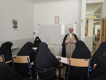 بازدید مدیر حوزه علمیه خواهران استان یزد از مدرسه علمیه معصومیه یزد+ تصاویر