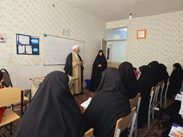 مدرسه علمیه ریحانه الرسول(س) یزد، مقصد تازه بازدیدهای سرزده مدیر حوزه علمیه خواهران استان یزد+تصاویر