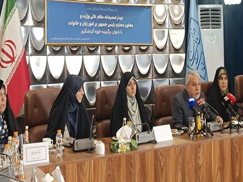 ۱۷ هزار زن در دفاع مقدس شهید، جانباز و اسیر شدند