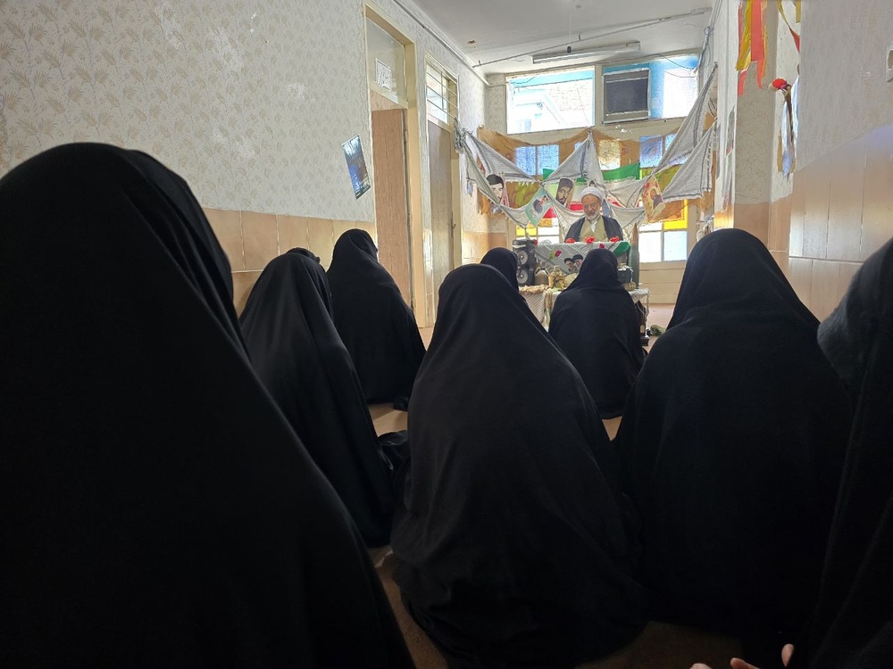 حضور صمیمی و سخنان راهبردی مدیر حوزه علمیه خواهران استان یزد در مدرسه علمیه ریحانه‌الرسول (س) یزد