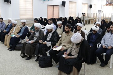 تصاویر/ اولین جلسه درس آیت الله صفایی بوشهری در حوزه علمیه خواهران بوشهر