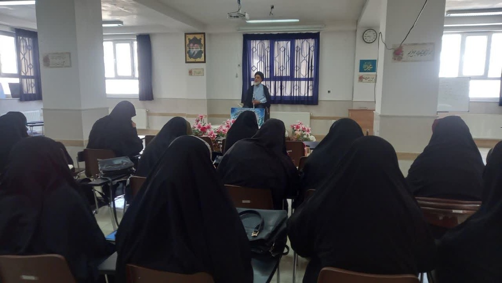 نتیجه عمل صالح، عقلانیت و عزت حقیقی است