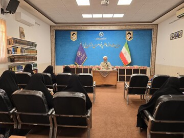 حضور نماینده مردم  یزد و اشکذر در  سومین نشست فصلی مدیران مدارس علمیه خواهران استان یزد