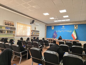 حضور نماینده مردم  یزد و اشکذر در  سومین نشست فصلی مدیران مدارس علمیه خواهران استان یزد