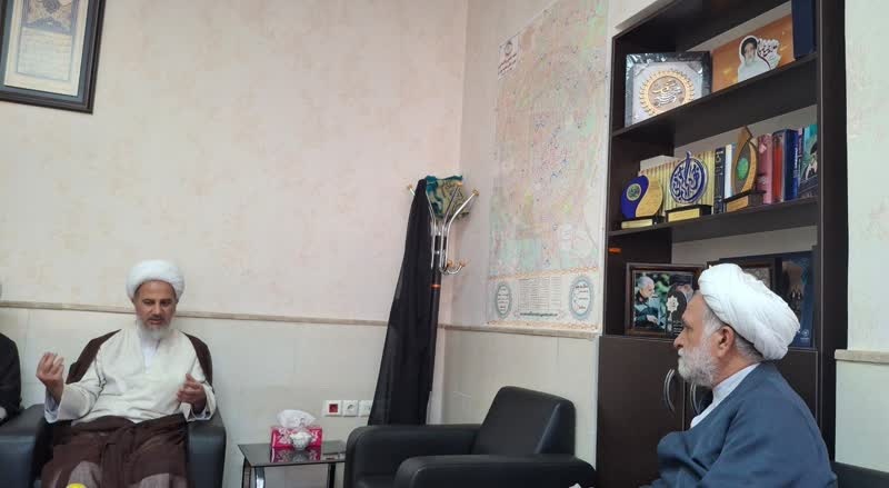 دیدار مؤسس مدارس علمیه سیده النسا و ریحانه الرسول (س) با مدیر حوزه علمیه خواهران استان تهران