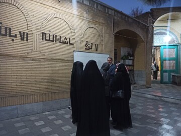 بــرگزاری عملیات فرهنگی "کافه گفتگوی حوض فیروزه ای" بمدت یک ماه