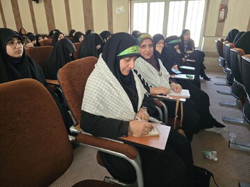 روایتی تصویری از همایش «طلیعه حضور»؛ آغاز مسیر طلبگی با شور ایمان و آموزش