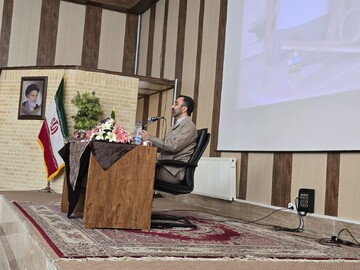 روایتی تصویری از همایش «طلیعه حضور»؛ آغاز مسیر طلبگی با شور ایمان و آموزش