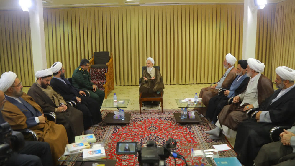 رسالت روحانیت جاهلیت‌زدایی است