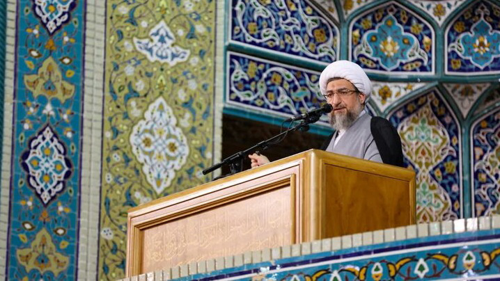 زن در برخی نقاط دنیا به عروسک خیمه شب بازی تبدیل شده است